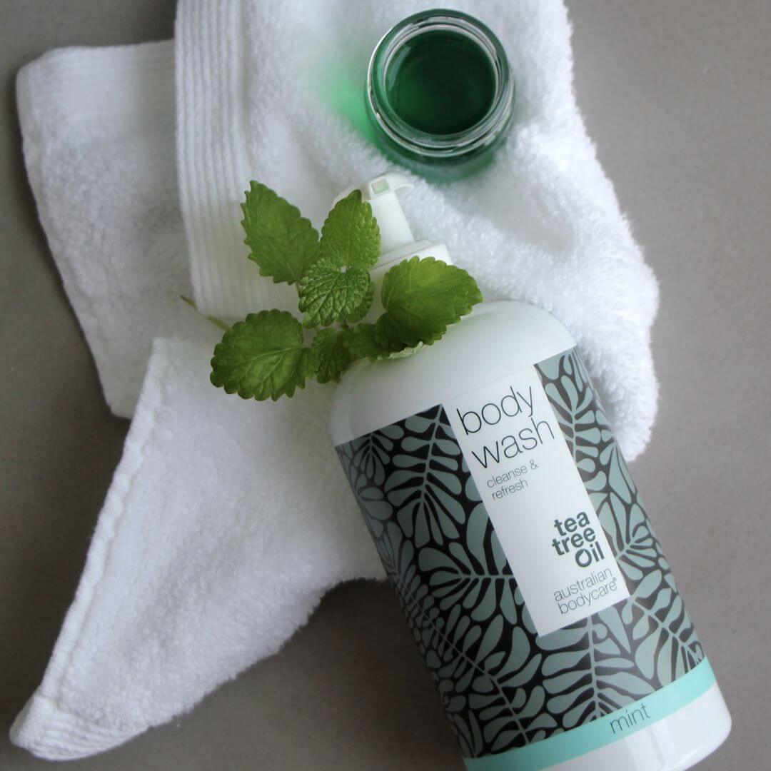 4x3 bagnodoccia da 500 ml al Tea Tree Oil e Menta— Offerta bundle - Offerta bundle con 4 bagnodoccia Body Wash (500 ml): Tea Tree Oil e Menta