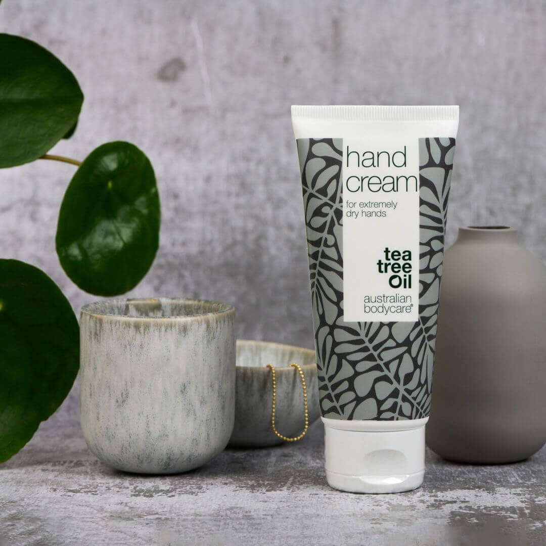 Crema mani idratante con Tea Tree Oil - Per la cura quotidiana di mani secche e screpolate