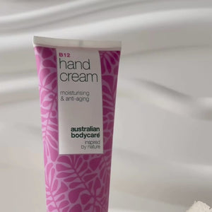 Crema mani B12 per mani secche e rugose - Idratazione e cura - Ottieni mani morbide e giovani con la crema mani B12. Riduce la secchezza e le rughe con un'idratazione intensa.