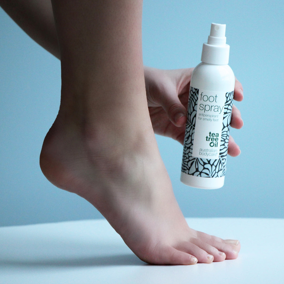 Deodorante piedi contro la puzza di piedi  - Spray antitraspirante per dita e piedi sudati e maleodoranti.