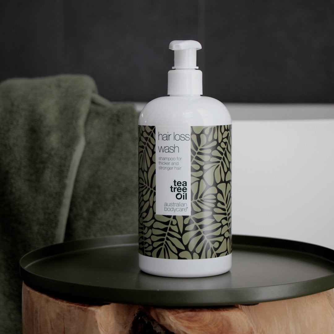 Shampoo anticaduta con biotina e Capilia Longa — Shampoo al Tea tree Oil contro la caduta dei capelli e il diradamento